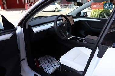 Внедорожник / Кроссовер Tesla Model Y 2023 в 