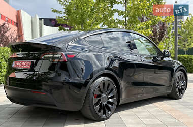 Внедорожник / Кроссовер Tesla Model Y 2023 в 