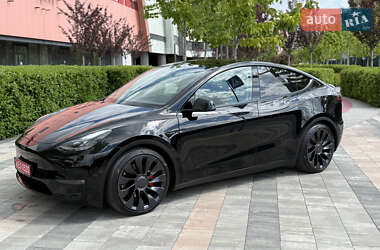 Внедорожник / Кроссовер Tesla Model Y 2023 в 