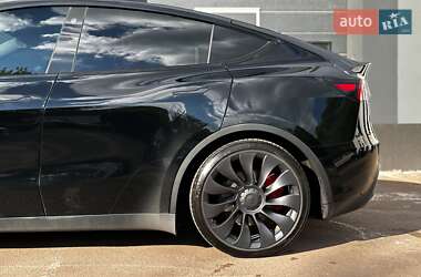 Позашляховик / Кросовер Tesla Model Y 2022 в 