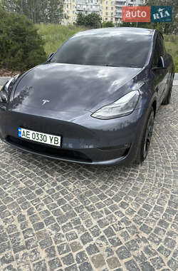 Позашляховик / Кросовер Tesla Model Y 2023 в 
