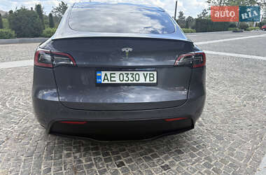 Позашляховик / Кросовер Tesla Model Y 2023 в 
