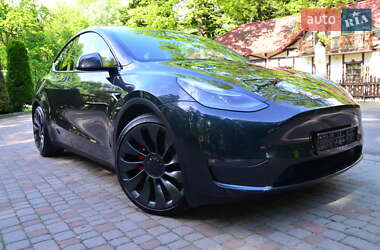 Внедорожник / Кроссовер Tesla Model Y 2024 в 