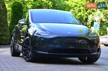 Внедорожник / Кроссовер Tesla Model Y 2024 в 
