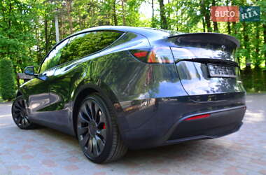 Внедорожник / Кроссовер Tesla Model Y 2024 в 