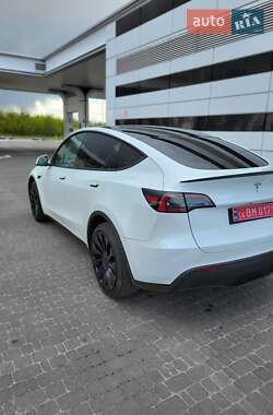 Позашляховик / Кросовер Tesla Model Y 2022 в 