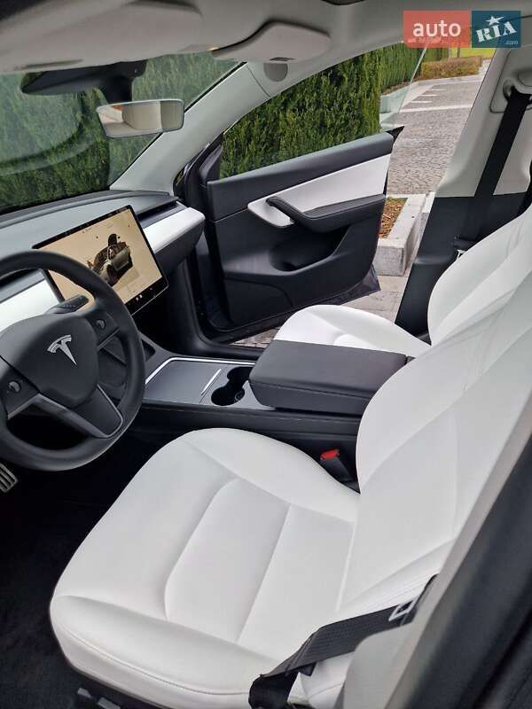 Внедорожник / Кроссовер Tesla Model Y 2022 в Днепре