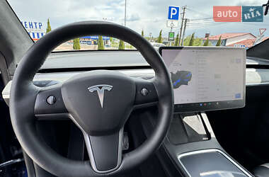 Позашляховик / Кросовер Tesla Model Y 2021 в 