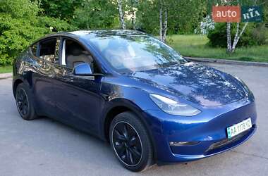 Внедорожник / Кроссовер Tesla Model Y 2024 в 