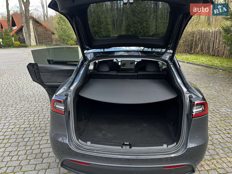 Позашляховик / Кросовер Tesla Model Y 2023 в Львові