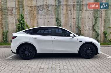 Позашляховик / Кросовер Tesla Model Y 2021 в 