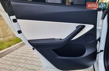 Позашляховик / Кросовер Tesla Model Y 2021 в 