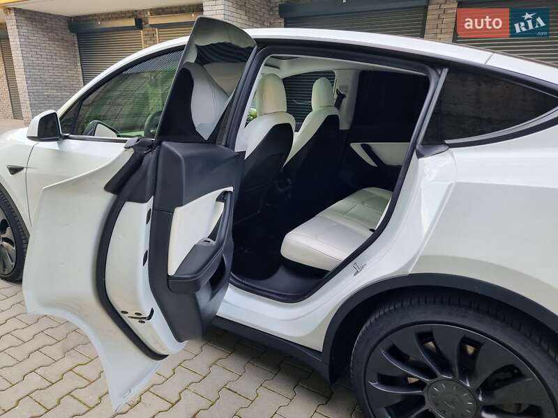 Позашляховик / Кросовер Tesla Model Y 2021 в Хмельницькому