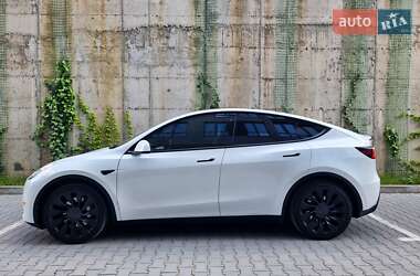 Позашляховик / Кросовер Tesla Model Y 2021 в 