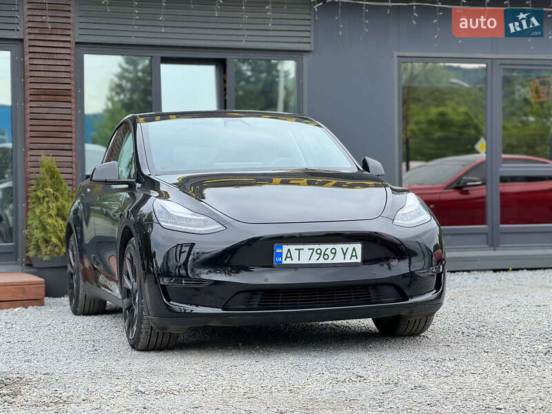 Внедорожник / Кроссовер Tesla Model Y 2021 в 