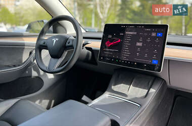 Позашляховик / Кросовер Tesla Model Y 2023 в 