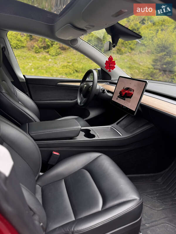 Внедорожник / Кроссовер Tesla Model Y 2023 в Межгорье