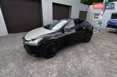 Позашляховик / Кросовер Tesla Model Y 2022 в 