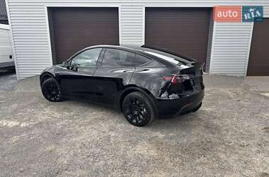Позашляховик / Кросовер Tesla Model Y 2022 в 