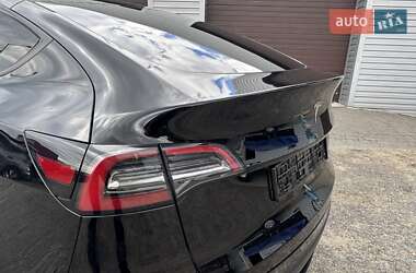 Позашляховик / Кросовер Tesla Model Y 2022 в 