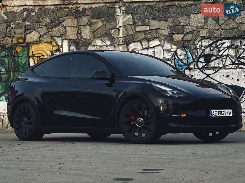 Tesla Model Y 2022