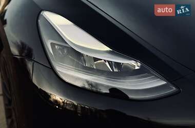 Внедорожник / Кроссовер Tesla Model Y 2022 в Днепре