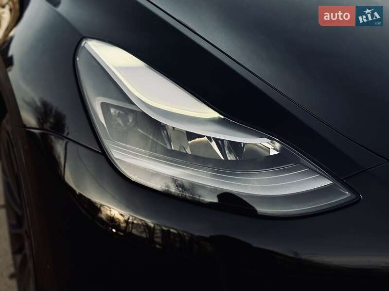 Позашляховик / Кросовер Tesla Model Y 2022 в Дніпрі