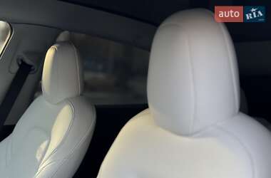 Внедорожник / Кроссовер Tesla Model Y 2022 в Днепре