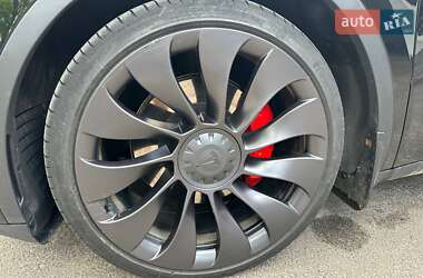 Внедорожник / Кроссовер Tesla Model Y 2020 в 