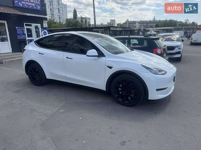 Tesla Model Y 2022 Tesla Model Y 2022