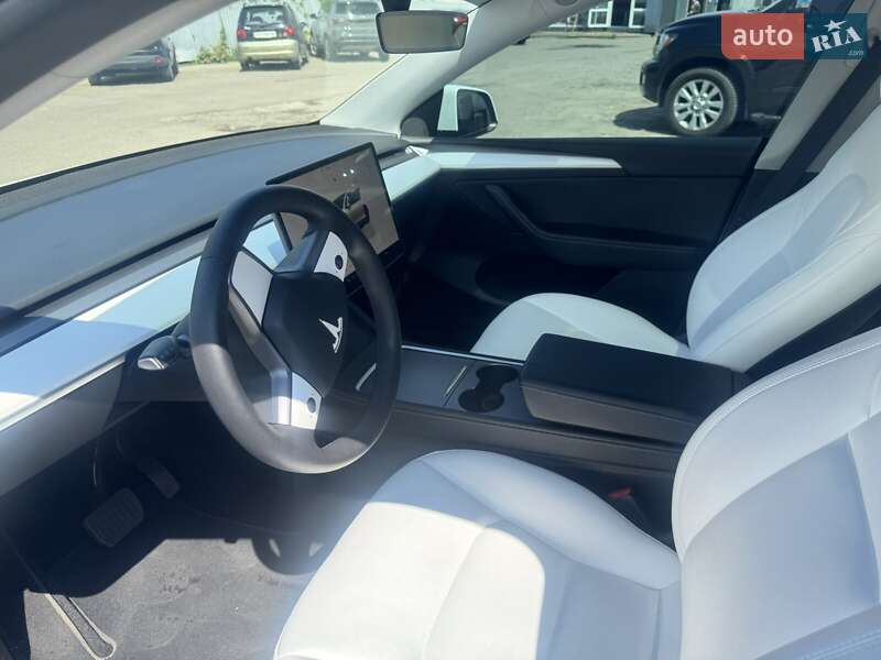 Внедорожник / Кроссовер Tesla Model Y 2022 в Киеве