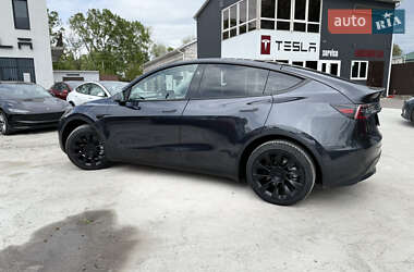 Внедорожник / Кроссовер Tesla Model Y 2024 в 