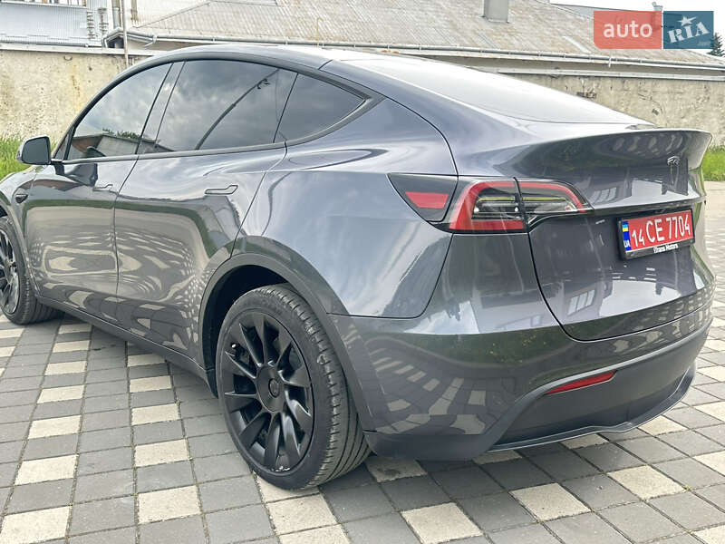 Внедорожник / Кроссовер Tesla Model Y 2023 в Стрые