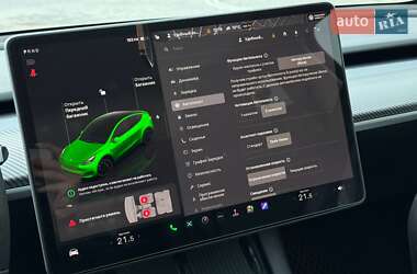Внедорожник / Кроссовер Tesla Model Y 2022 в 