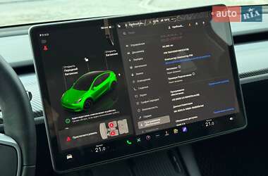 Внедорожник / Кроссовер Tesla Model Y 2022 в 