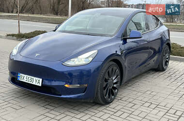 Внедорожник / Кроссовер Tesla Model Y 2021 в 