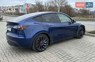 Внедорожник / Кроссовер Tesla Model Y 2021 в 