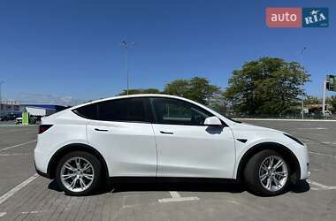 Внедорожник / Кроссовер Tesla Model Y 2022 в 