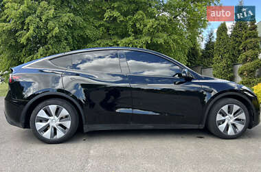 Внедорожник / Кроссовер Tesla Model Y 2024 в 