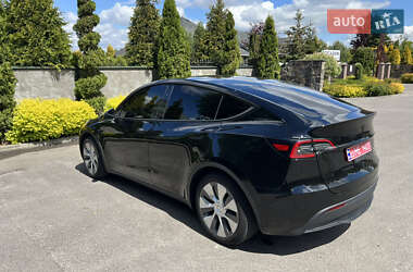Внедорожник / Кроссовер Tesla Model Y 2024 в 