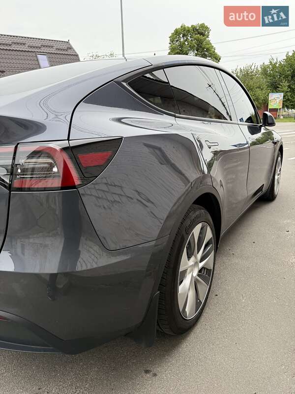 Внедорожник / Кроссовер Tesla Model Y 2023 в Киеве