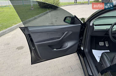 Внедорожник / Кроссовер Tesla Model Y 2022 в 