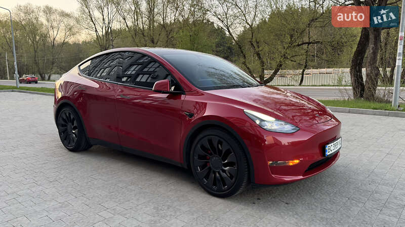 Tesla Model Y 2021