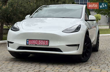 Внедорожник / Кроссовер Tesla Model Y 2021 в 
