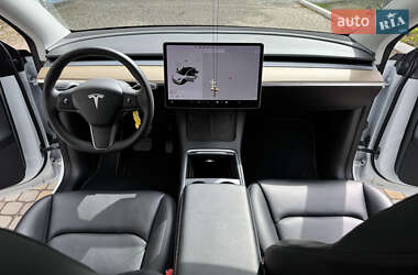 Внедорожник / Кроссовер Tesla Model Y 2021 в 