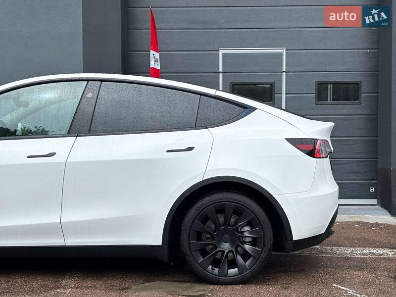 Внедорожник / Кроссовер Tesla Model Y 2024 в Киеве фото 7 Внедорожник / Кроссовер Tesla Model Y 2024 в Киеве