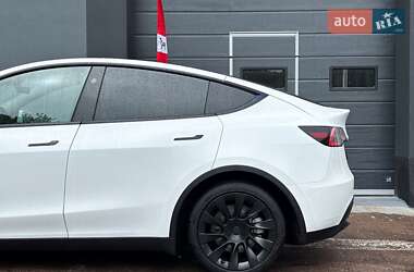 Внедорожник / Кроссовер Tesla Model Y 2024 в 