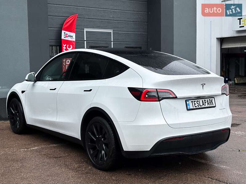 Внедорожник / Кроссовер Tesla Model Y 2024 в Киеве фото 8 Внедорожник / Кроссовер Tesla Model Y 2024 в Киеве