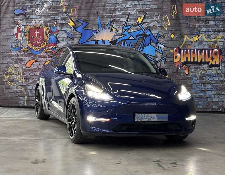 Tesla Model Y 2021