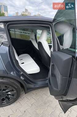 Внедорожник / Кроссовер Tesla Model Y 2023 в 